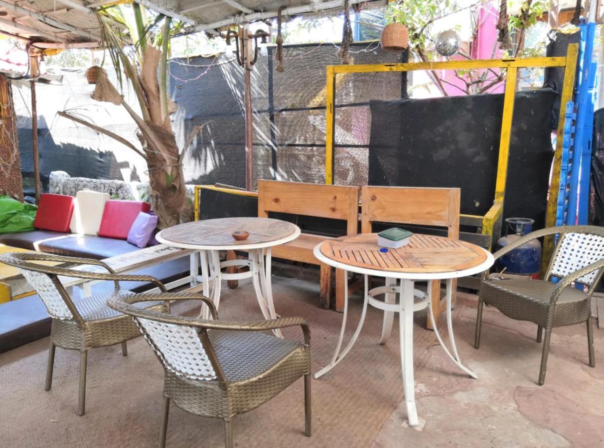 Hippie hostel Anjuna Buitenkant foto