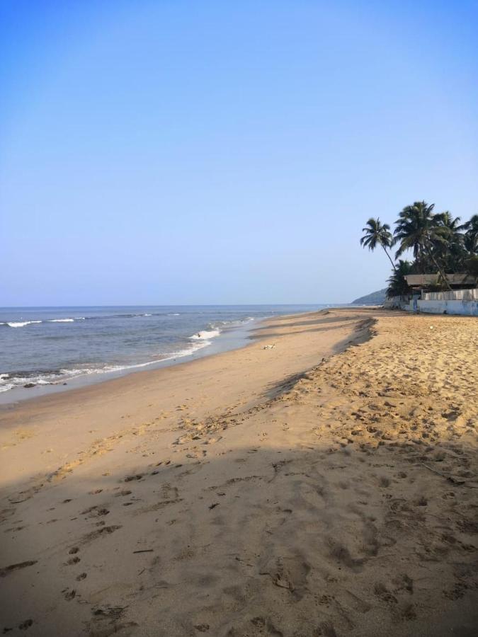 Hippie hostel Anjuna Buitenkant foto