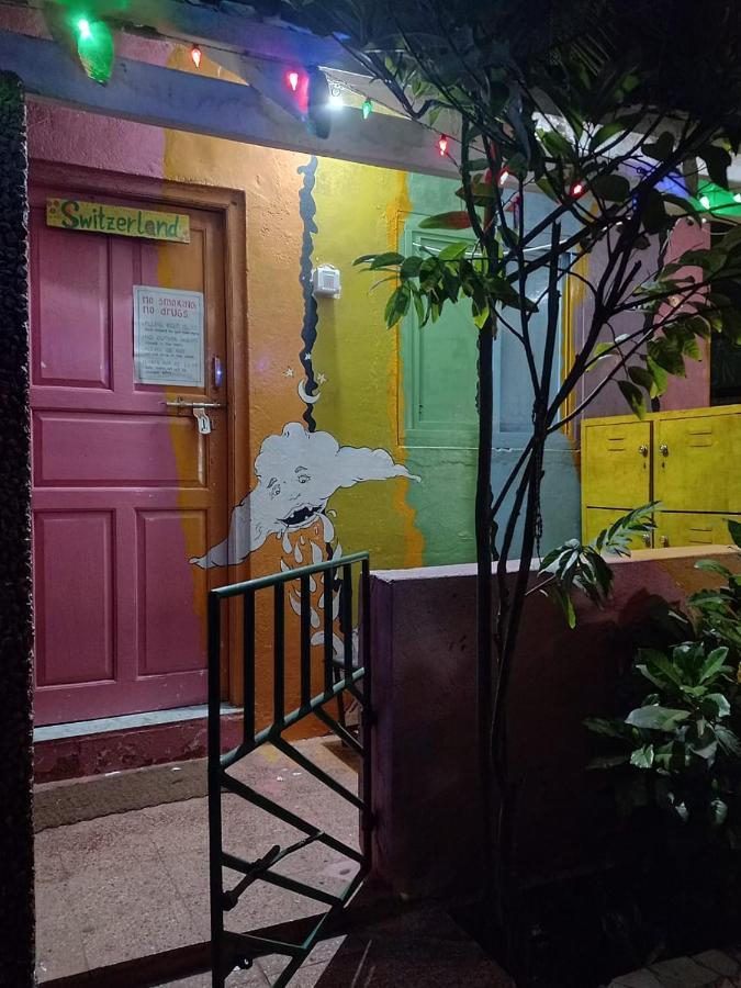 Hippie hostel Anjuna Buitenkant foto